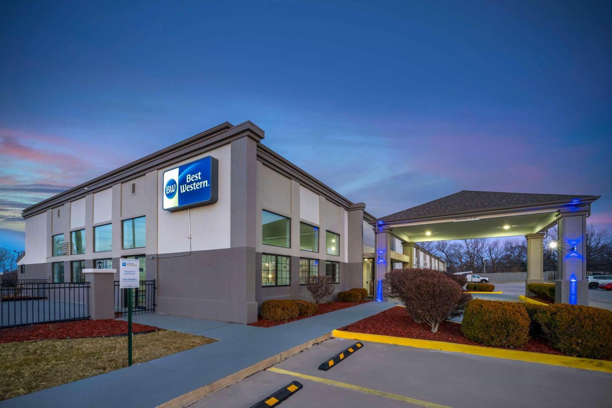 Best Western Wichita North Park City Exteriér fotografie